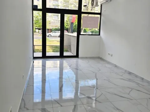 Rent, office space, 24m², Zabjelo, Podgorica - image 2