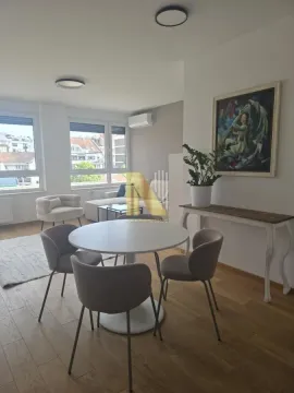 Dnevni boravak sa trpezarijom i nameštajem. - image 7