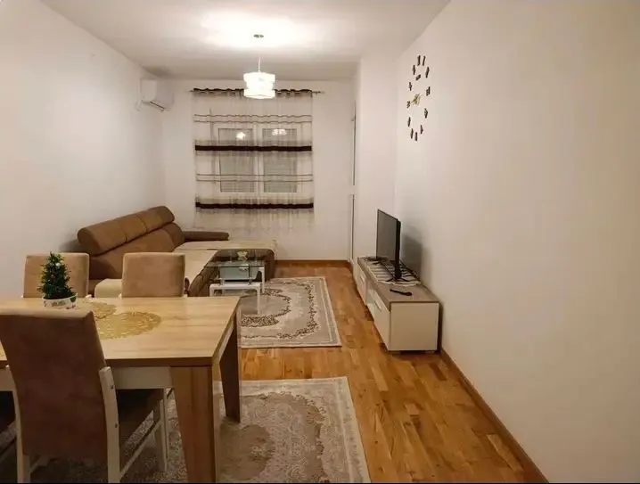 Rent, one bedroom apartment, 48m², Stari Aerodrom, Podgorica