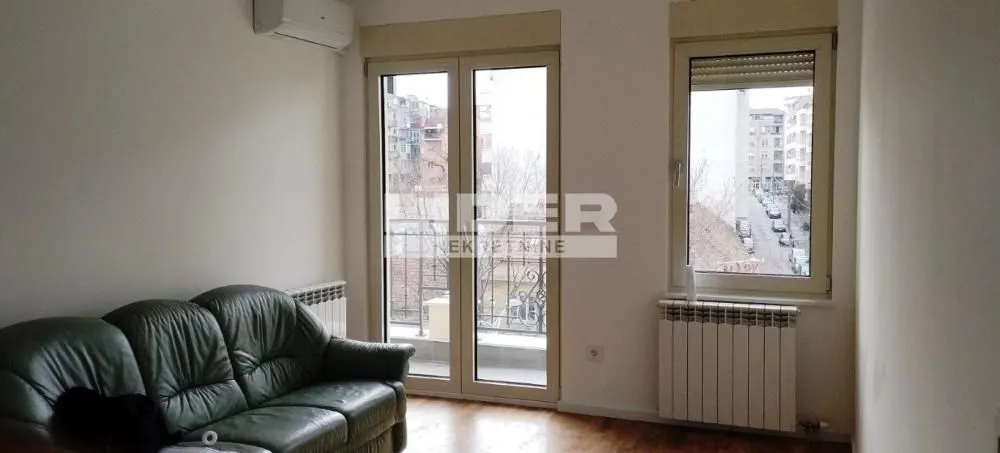 Sale, two bedroom apartment, 52m², Đeram Pijaca, Beograd
