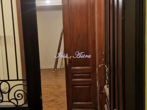 Izdavanje, poslovni prostor, 120m², Stari Grad, Beograd - image 10