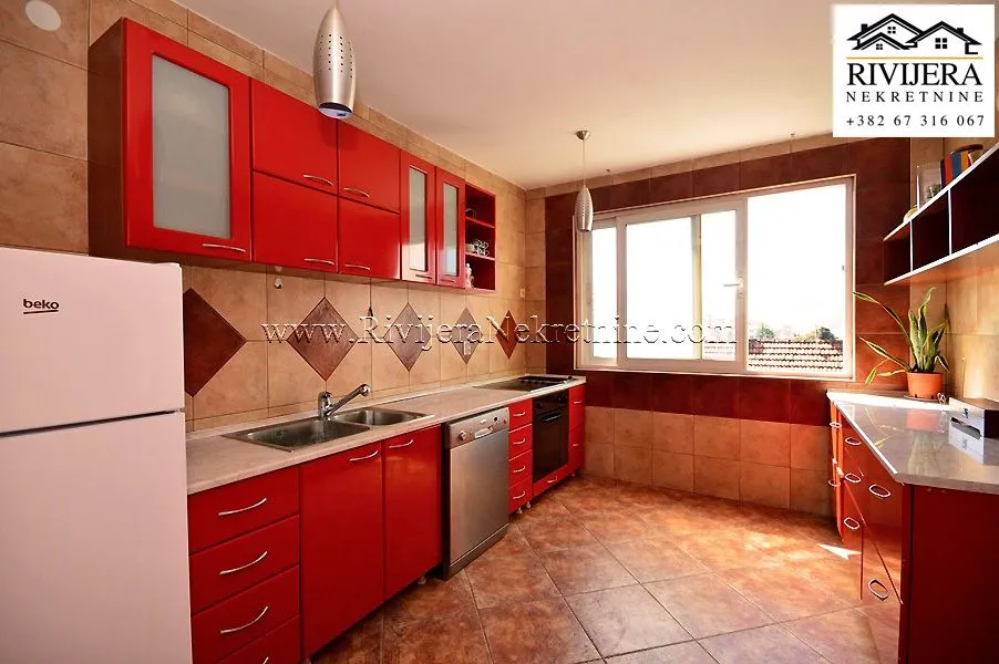 Prodaja, kuća, 268m², Igalo, Herceg Novi