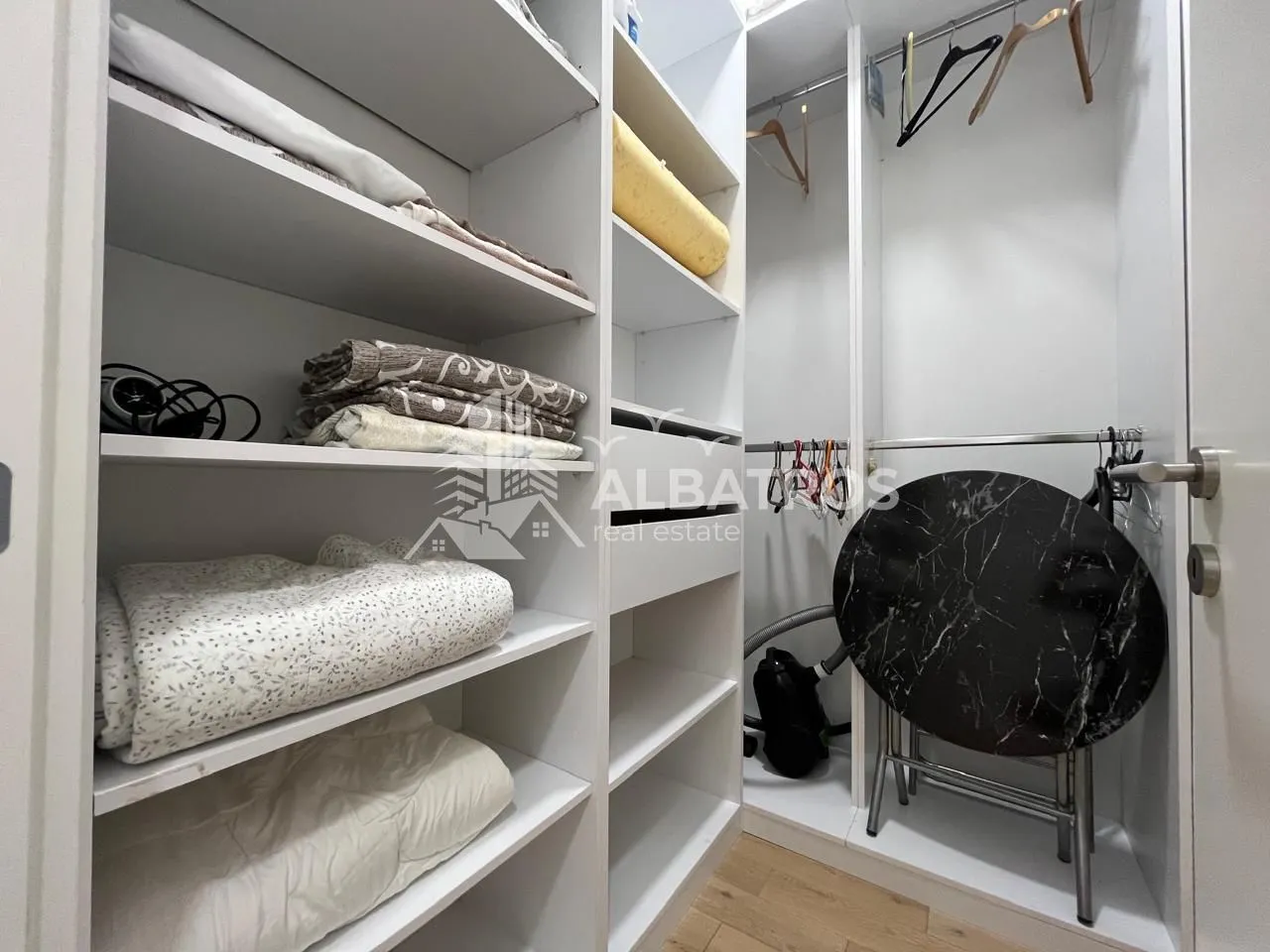 Rent, one bedroom apartment, 41m², Centar, Bar