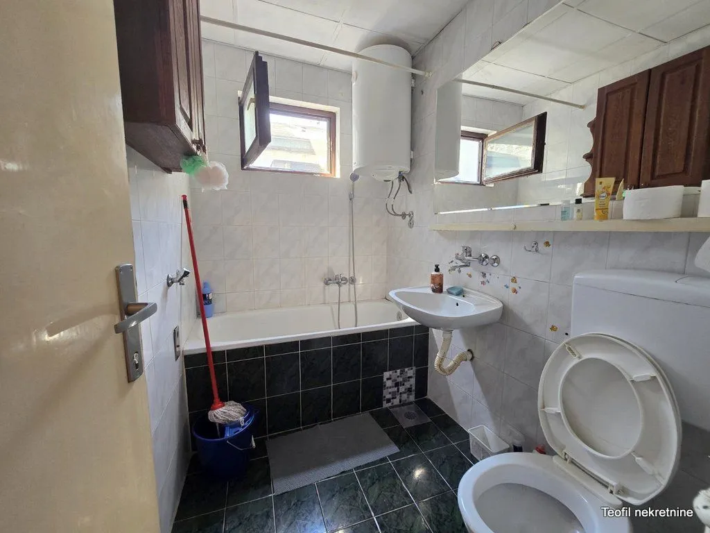 Prodaja, dvosoban stan, 48m², Uciteljsko Naselje, Zvezdara Sve Podlokacije