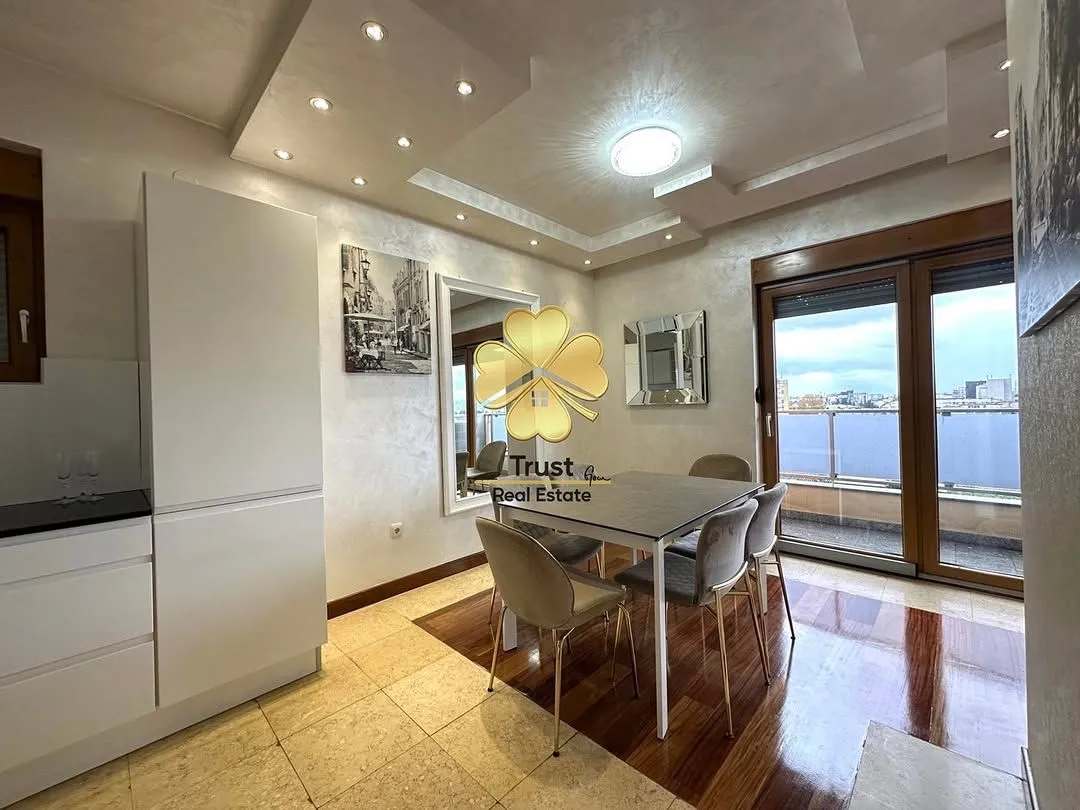 Rent, four bedroom apartment, 130m², Centar, Podgorica