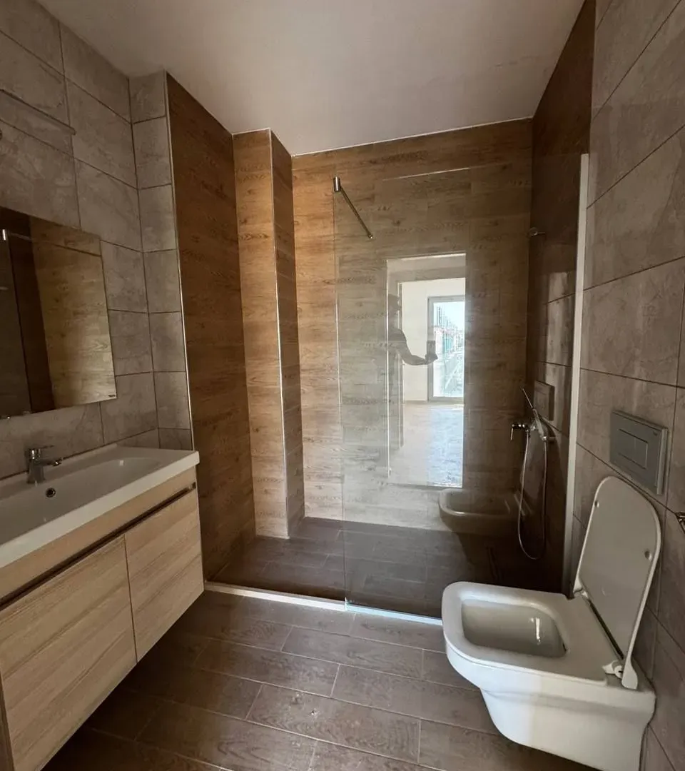 Sale, two bedroom apartment, 72m², Centar, Bar