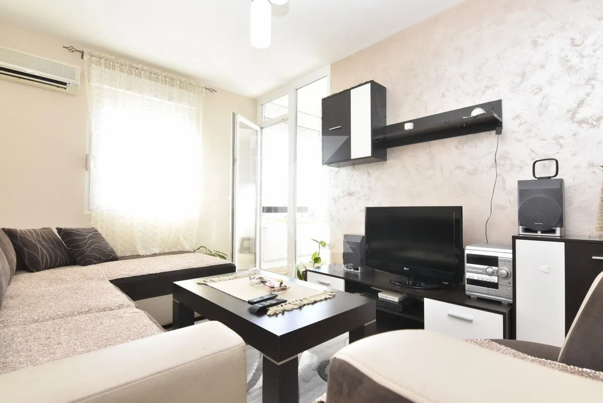 Rent, one bedroom apartment, 48m², Stari Aerodrom, Podgorica