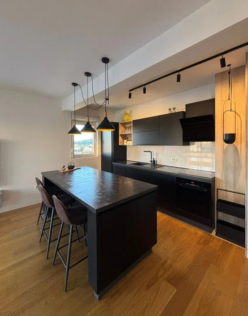 Prodaja, dvosoban stan, 70m², Central Point, Podgorica