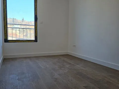 Izdavanje, dvosoban stan, 67m², Dalmatinska ulica, Podgorica - image 5