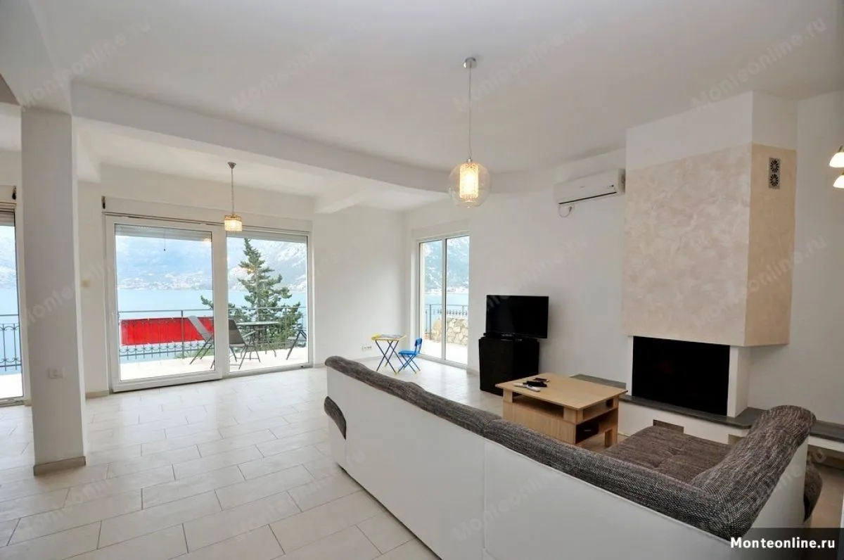 Sale, house, 350m², Kostanjica, Kotor