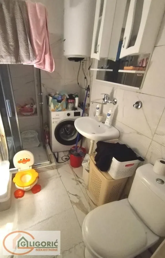 Sale, three bedroom apartment, 63m², Cvetkova Pijaca, Zvezdara Sve Podlokacije