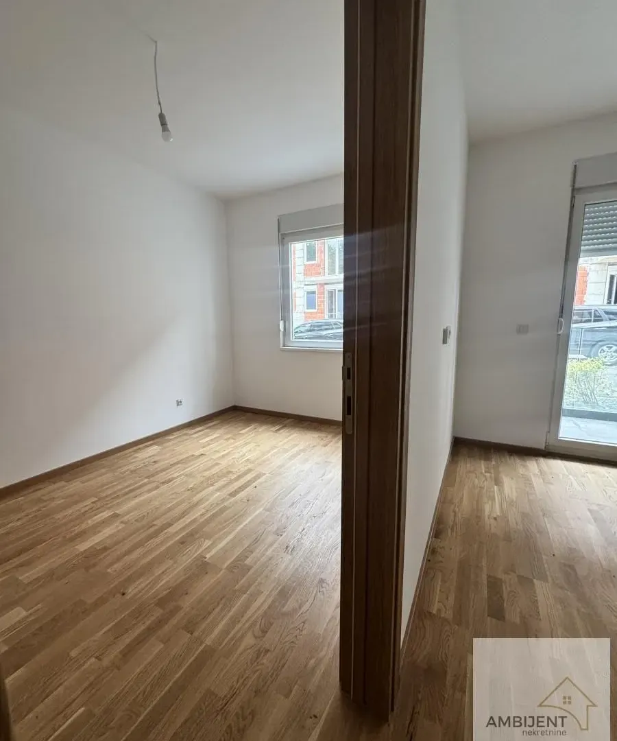 Prodaja, dvosoban stan, 49m², Stari Banovci, Stara Pazova