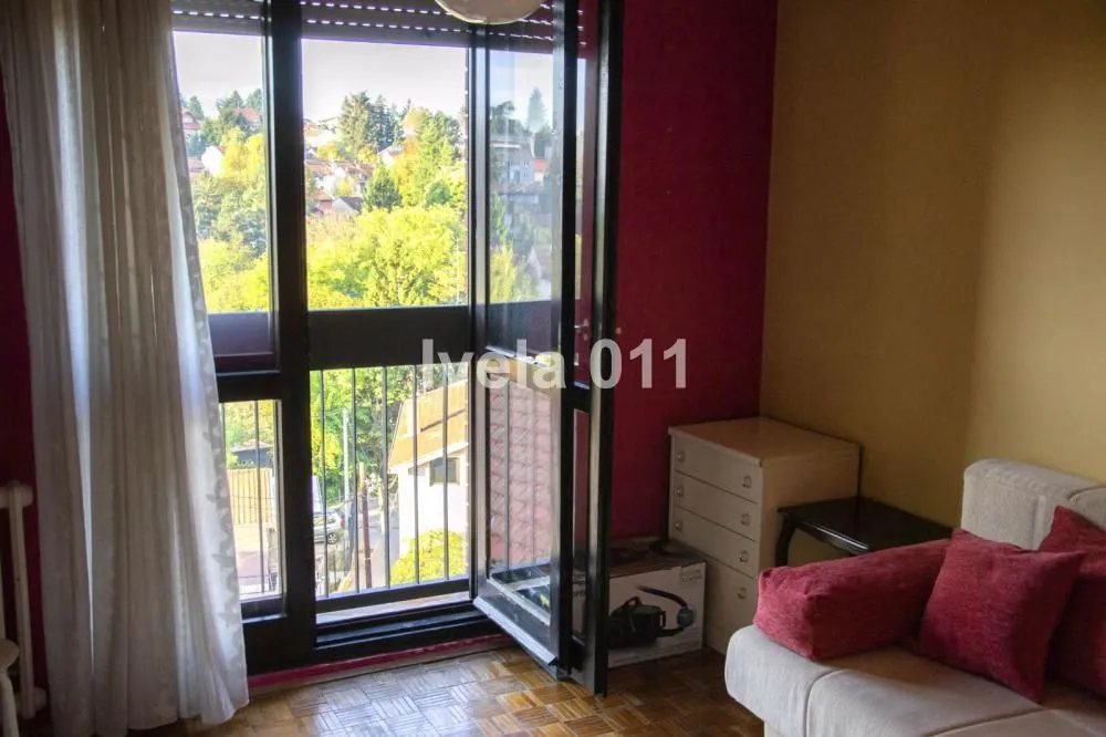Prodaja, dvosoban stan, 69m², Petlovo Brdo, Beograd