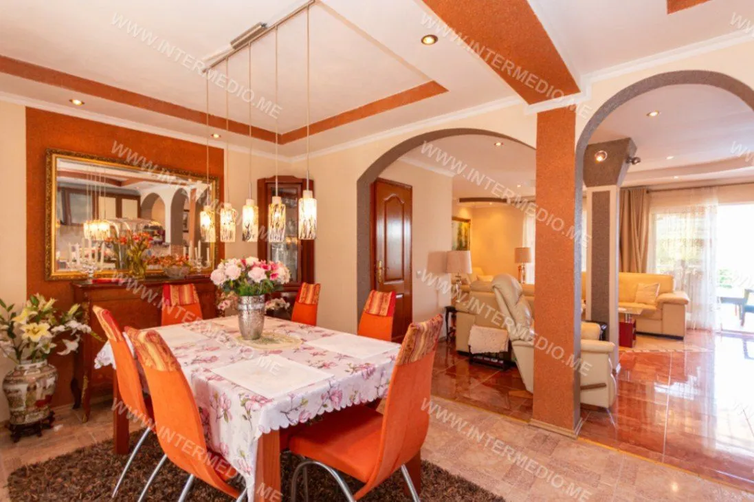 Prodaja, kuća, 181m², Kumbor, Herceg Novi