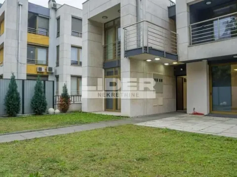 Rent, house, 400m², Savski Venac, Beograd - image 11