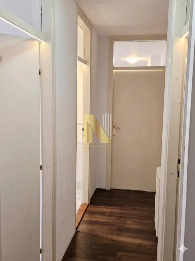Prodaja, dvosoban stan, 58m², Sajmište, Novi Sad