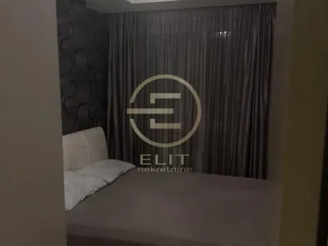 Izdavanje, dvosoban stan, 59m², Centar, Novi Sad - image 12