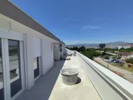 Prodaja, trosoban stan, 174m², Podgorica, Crna Gora - image 9