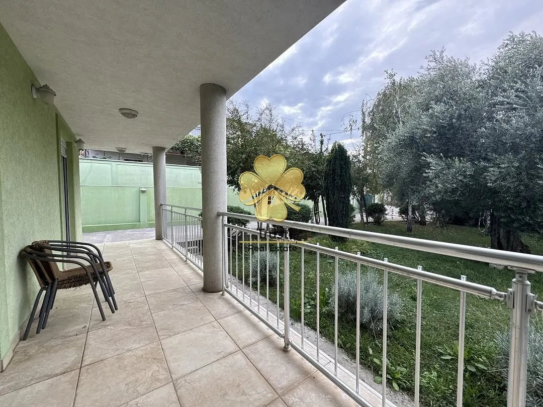 Prodaja, kuća, 175m², Podgorica, Crna Gora