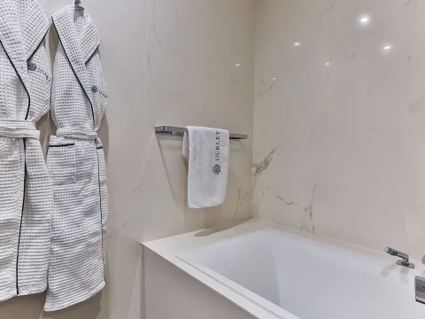 Rent, two bedroom apartment, 138m², Dukley Gardens, Budva - image 14