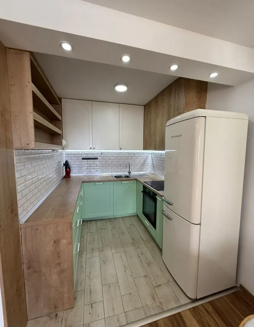 Sale, three bedroom apartment, 89m², Pejton, Podgorica