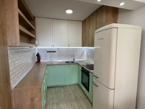 Sale, three bedroom apartment, 89m², Pejton, Podgorica - image 2