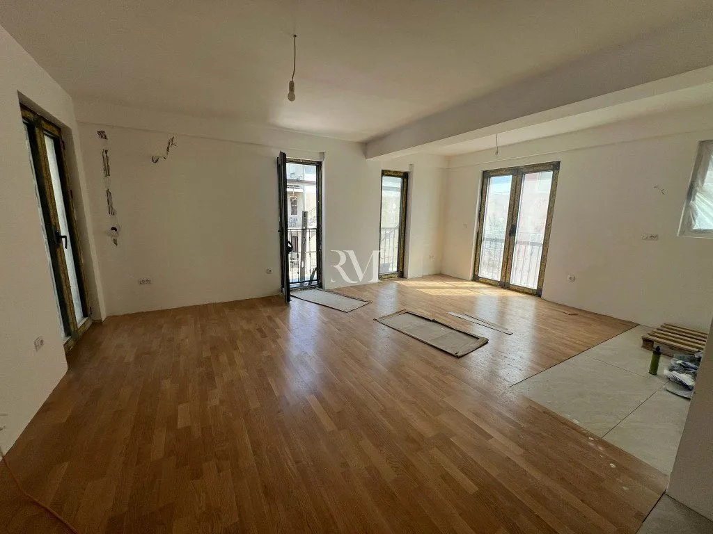 Prodaja, dvosoban stan, 61m², Kava, Tivat