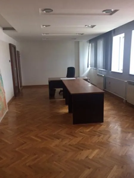 Rent, office space, 705m², Zemun Gornji Grad, Zemun Sve Podlokacije