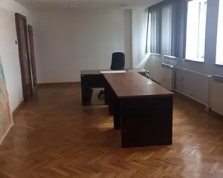 Izdavanje, poslovni prostor, 705m², Zemun Gornji Grad, Zemun Sve Podlokacije - image 5