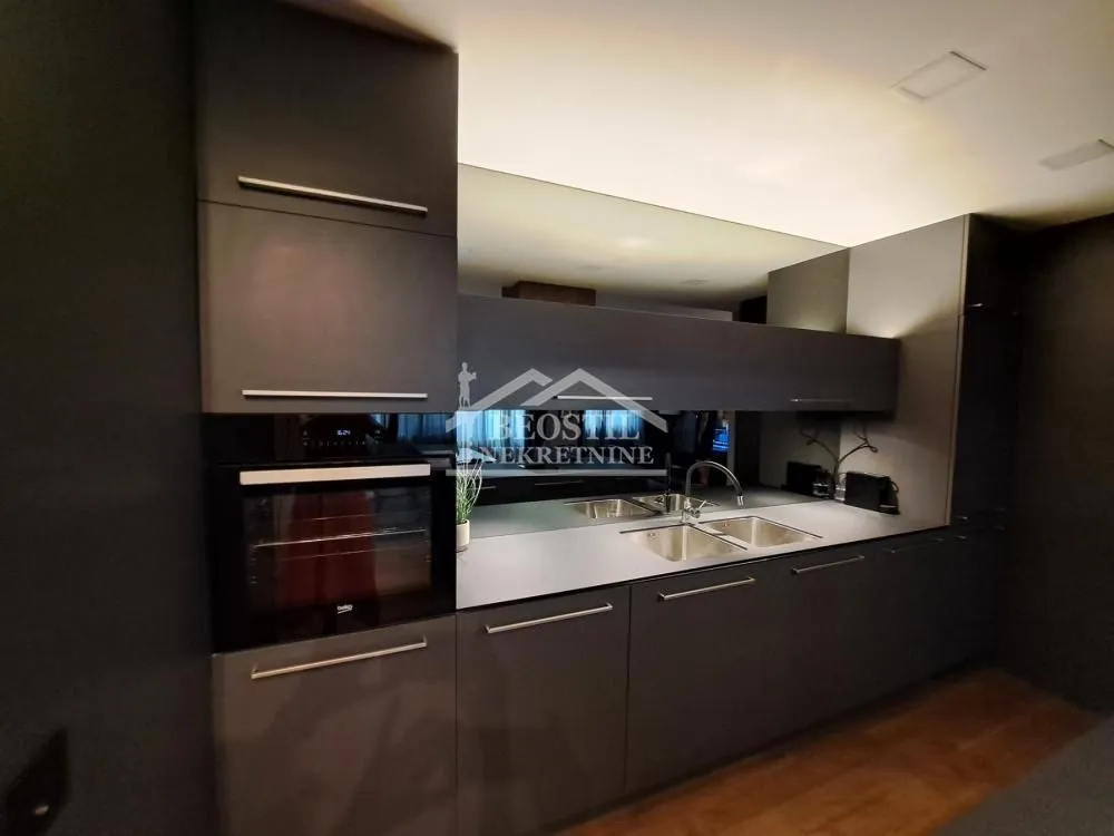 Prodaja, dvosoban stan, 61m², Novi Beograd Blok 38, Novi Beograd Sve Podlokacije