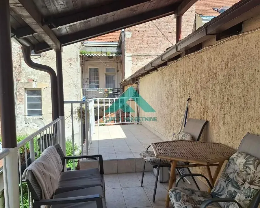 Rent, two bedroom apartment, 60m², Vračar Sve Podlokacije, Beograd