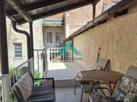 Stan in Vračar Sve Podlokacije