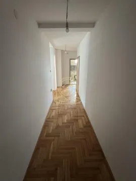 Prodaja, trosoban stan, 70m², Pantelej, Niš - image 9