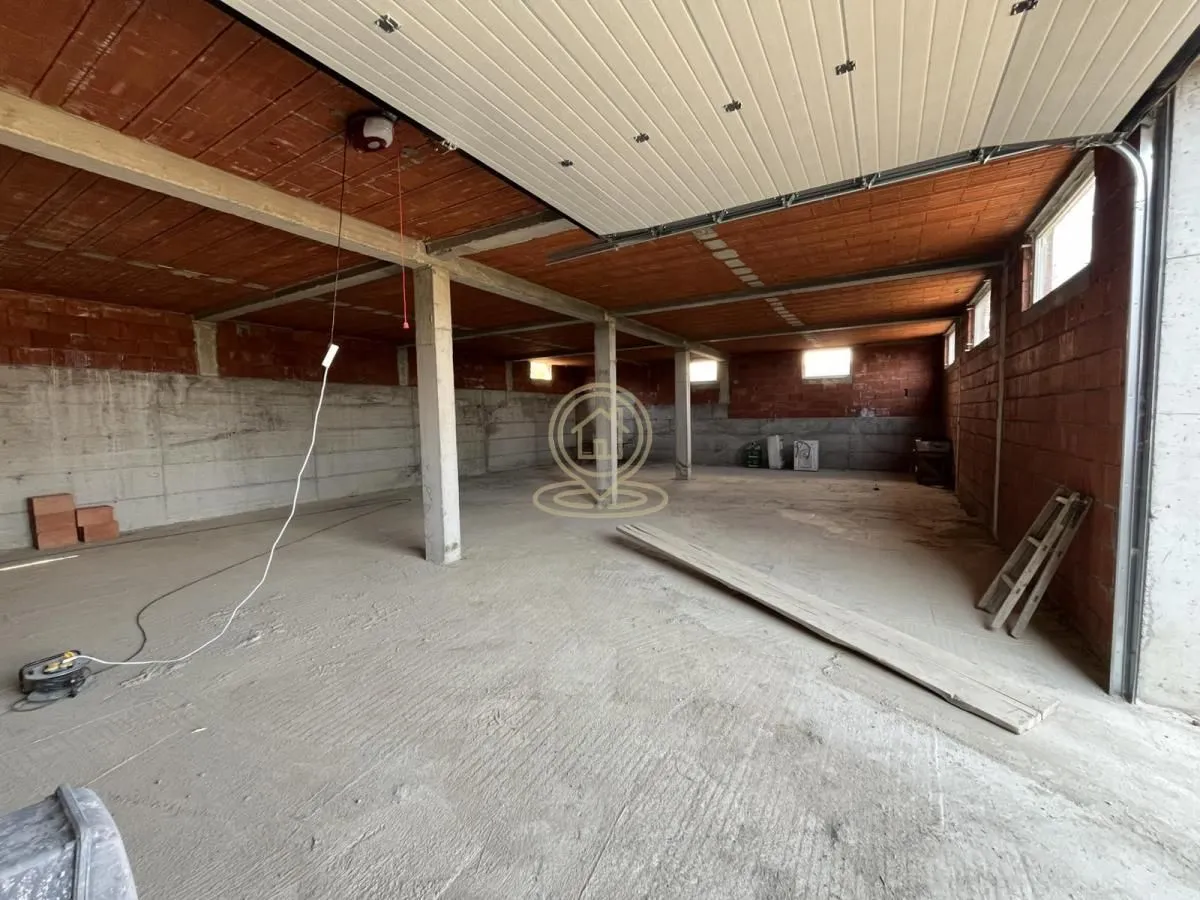 Izdavanje, poslovni prostor, 480m², Meljak, Barajevo