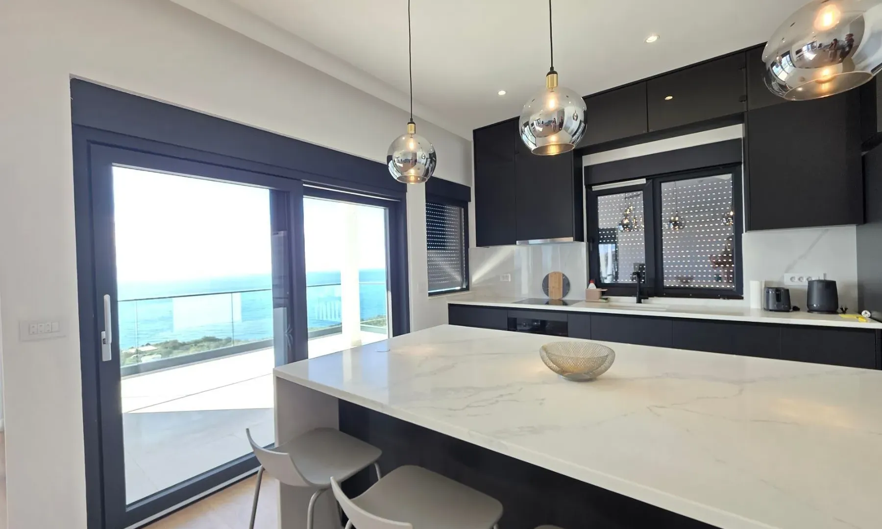 Prodaja, kuća, 380m², Krimovica, Kotor