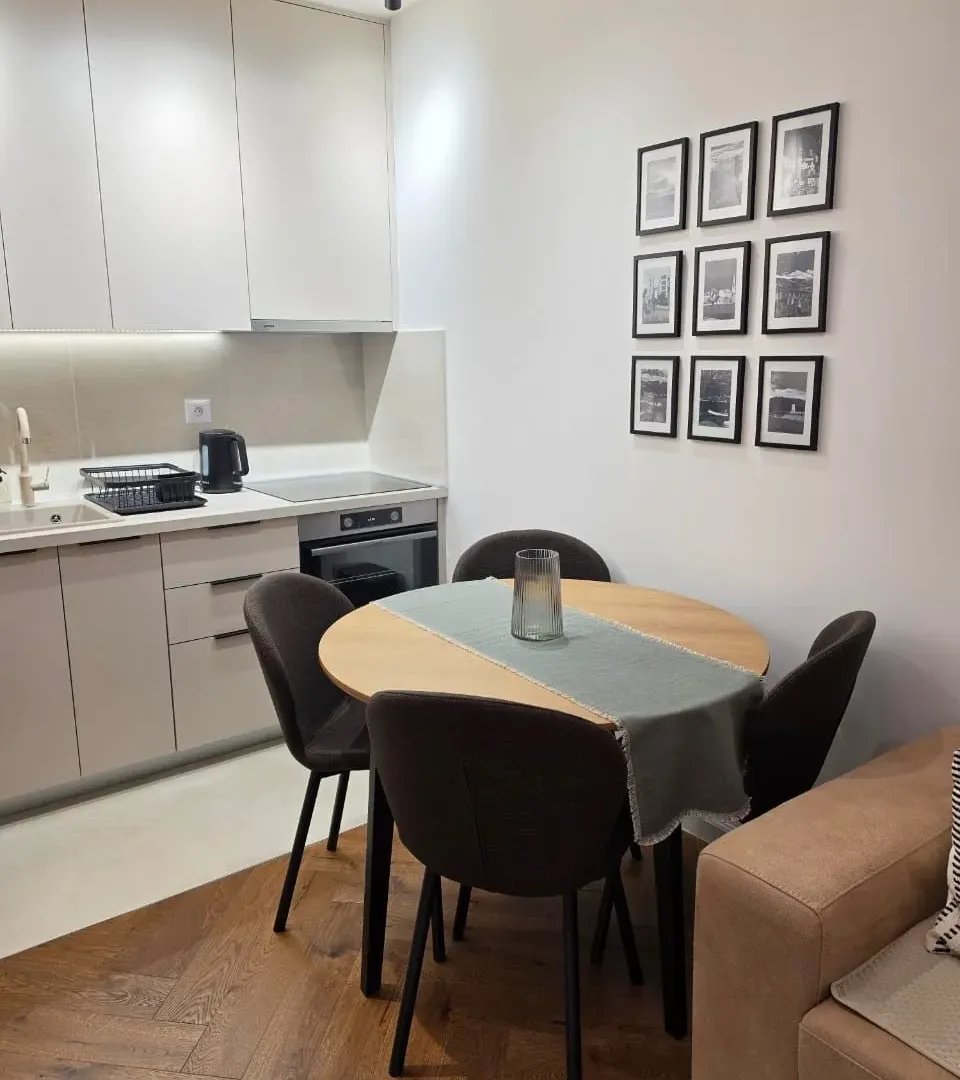 Rent, one bedroom apartment, 34m², Kava, Tivat