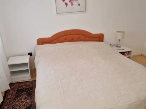 Izdavanje, jednosoban stan, 50m², Tivat, Crna Gora - image 9