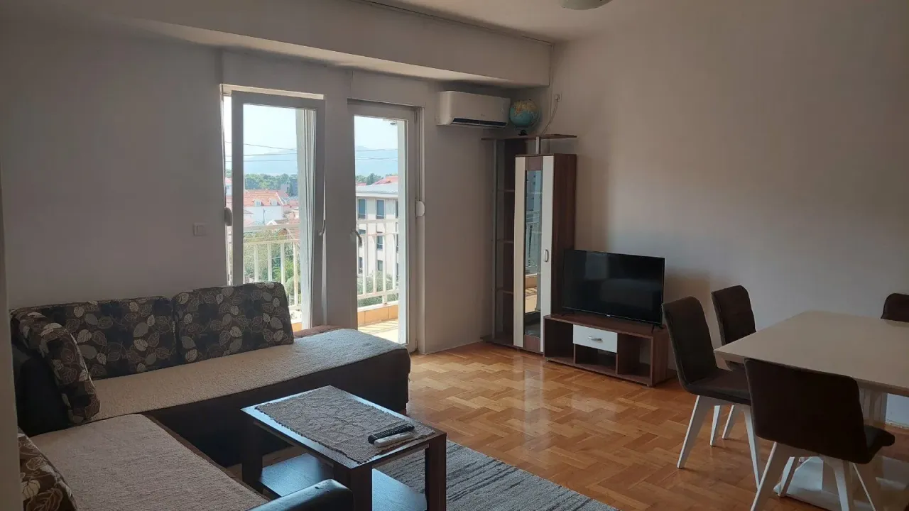 Rent, two bedroom apartment, 62m², Blok 9, Podgorica