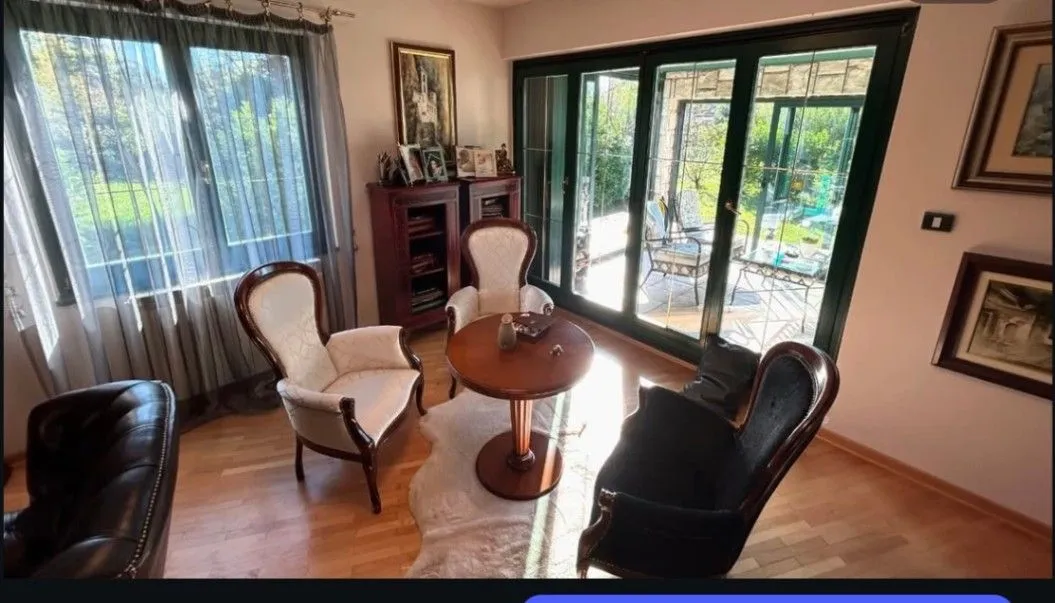 Sale, house, 320m², Danilovgrad, Crna Gora