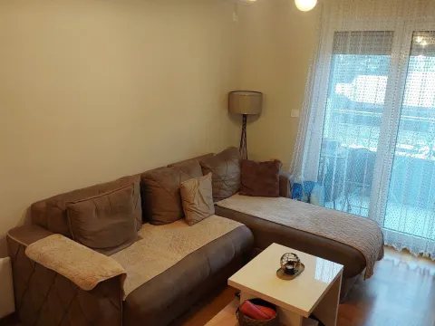 Izdavanje, jednosoban stan, 47m², Budva, Crna Gora - image 18