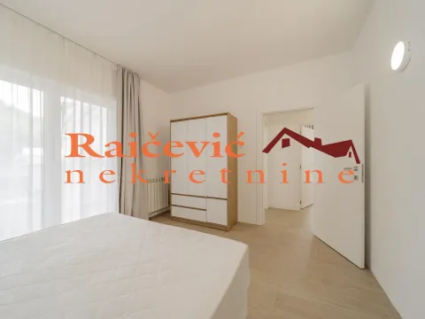 Sale, four bedroom apartment, 145m², Savski Venac, Beograd - image 20