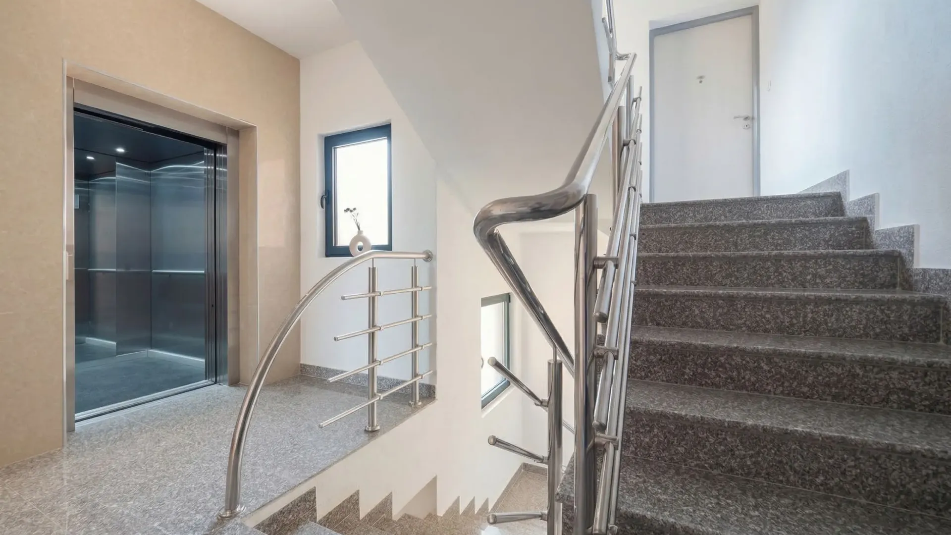 Sale, apartment, 51m², Bečići, Budva