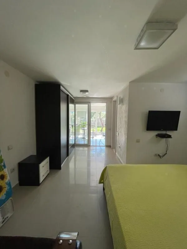 Prodaja, kuća, 430m², Baošići, Herceg Novi