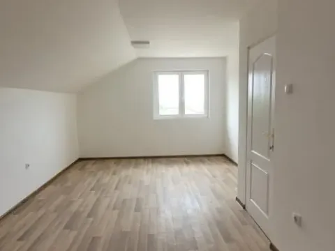 Prodaja, kuća, 105m², Petrovaradin, Novi Sad - image 6