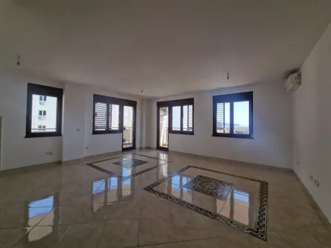 Sale, two bedroom apartment, 120m², Bečići, Budva - image 9