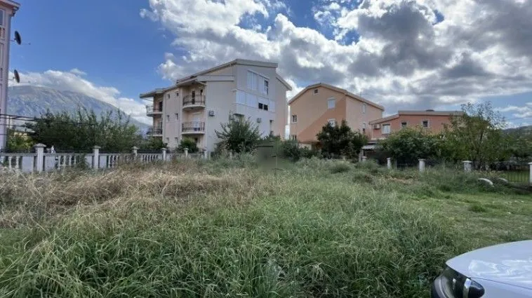 Rent, land lot, 668m², Centar, Bar