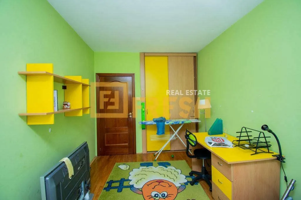 Rent, two bedroom apartment, 100m², Centar, Podgorica