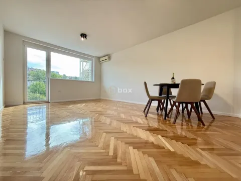 Prodaja, trosoban stan, 92m², Palilula, Niš - image 1