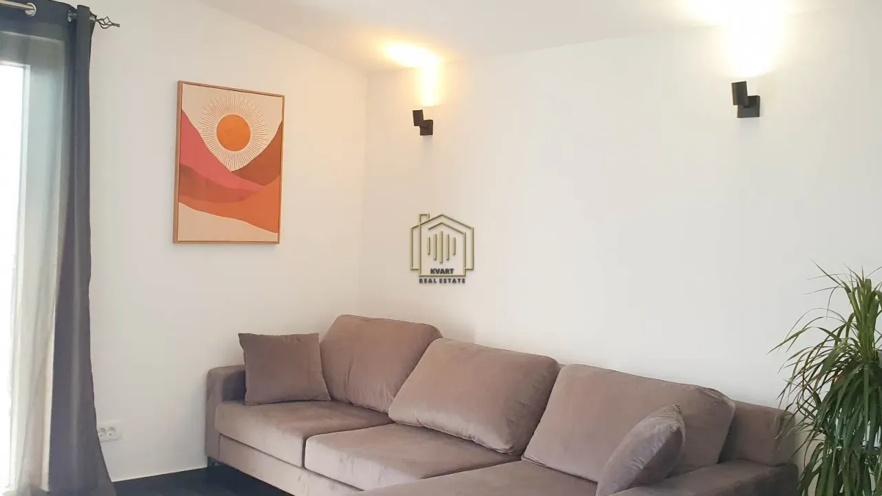 Prodaja, jednosoban stan, 55m², Šušanj, Bar