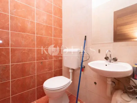 Sale, office space, 43m², Stari Aerodrom, Podgorica - image 4